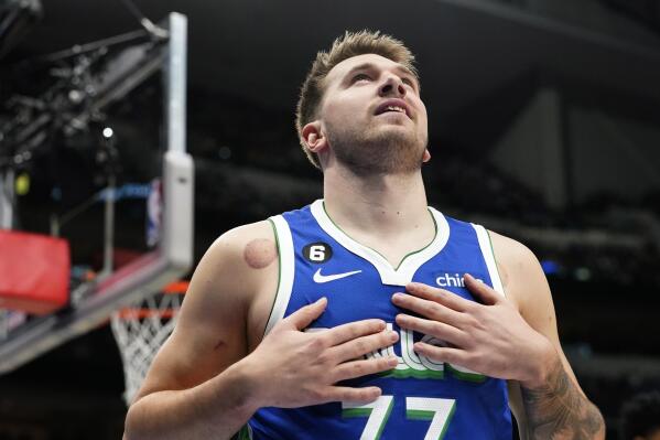 Luka Doncic scores 21, triple-double streak ends at 7 as Mavs slog past  Warriors 109-99