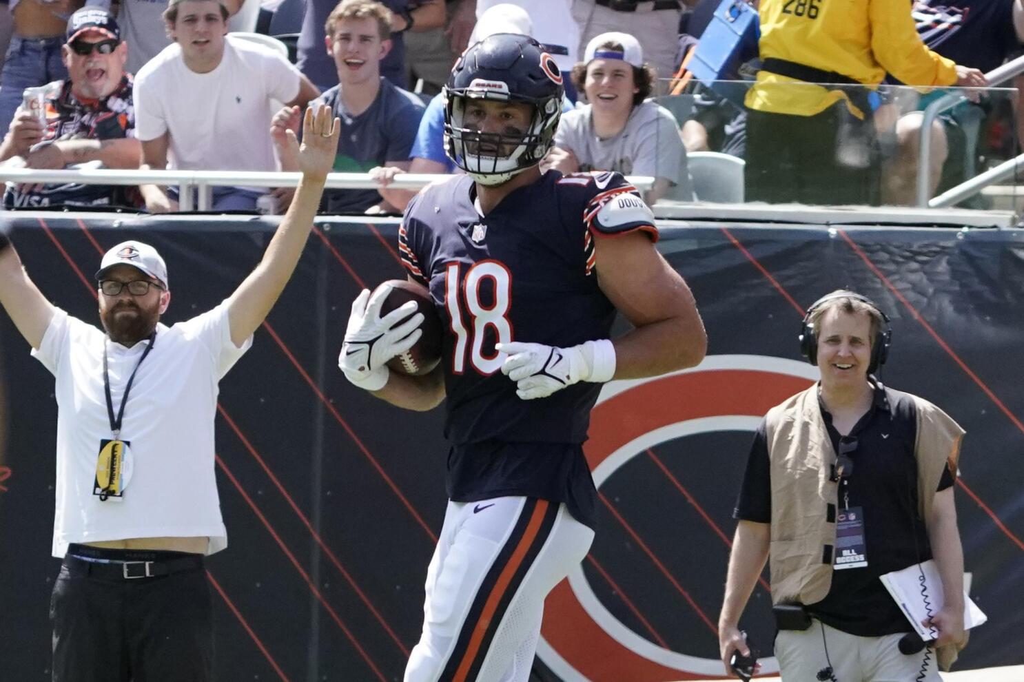 QB Justin Fields Rallies Bears to 20-13 Win Over Dolphins