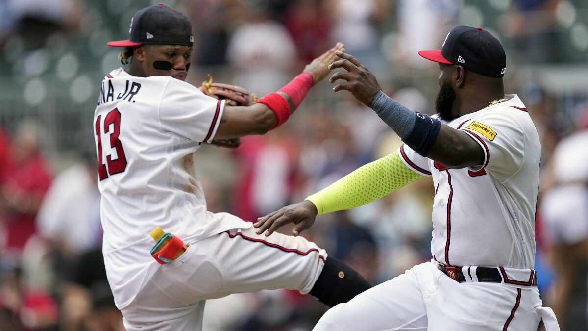 Olson 31st, 32nd homers, Riley's 3-run drive lead Braves over Diamondbacks  7-5 - ABC News