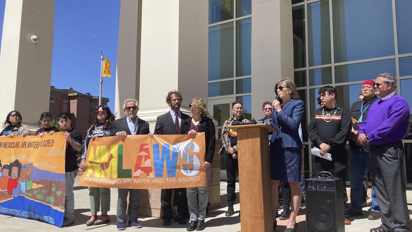 Борбата за конституционни разпоредби за предпазване от замърсяването с нефт и газ напредва в Ню Мексико