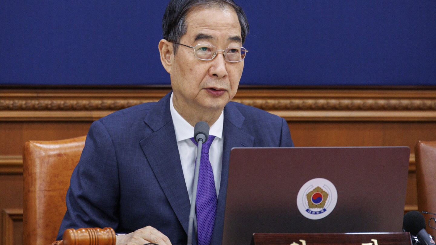 South Korea election: Prime minister offers to resign after election defeat