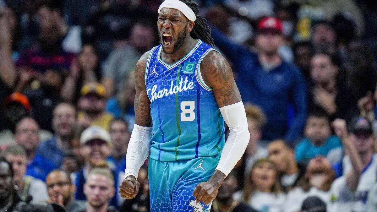 AP: Hornets' Montrezl Harrell, 76ers agree to deal