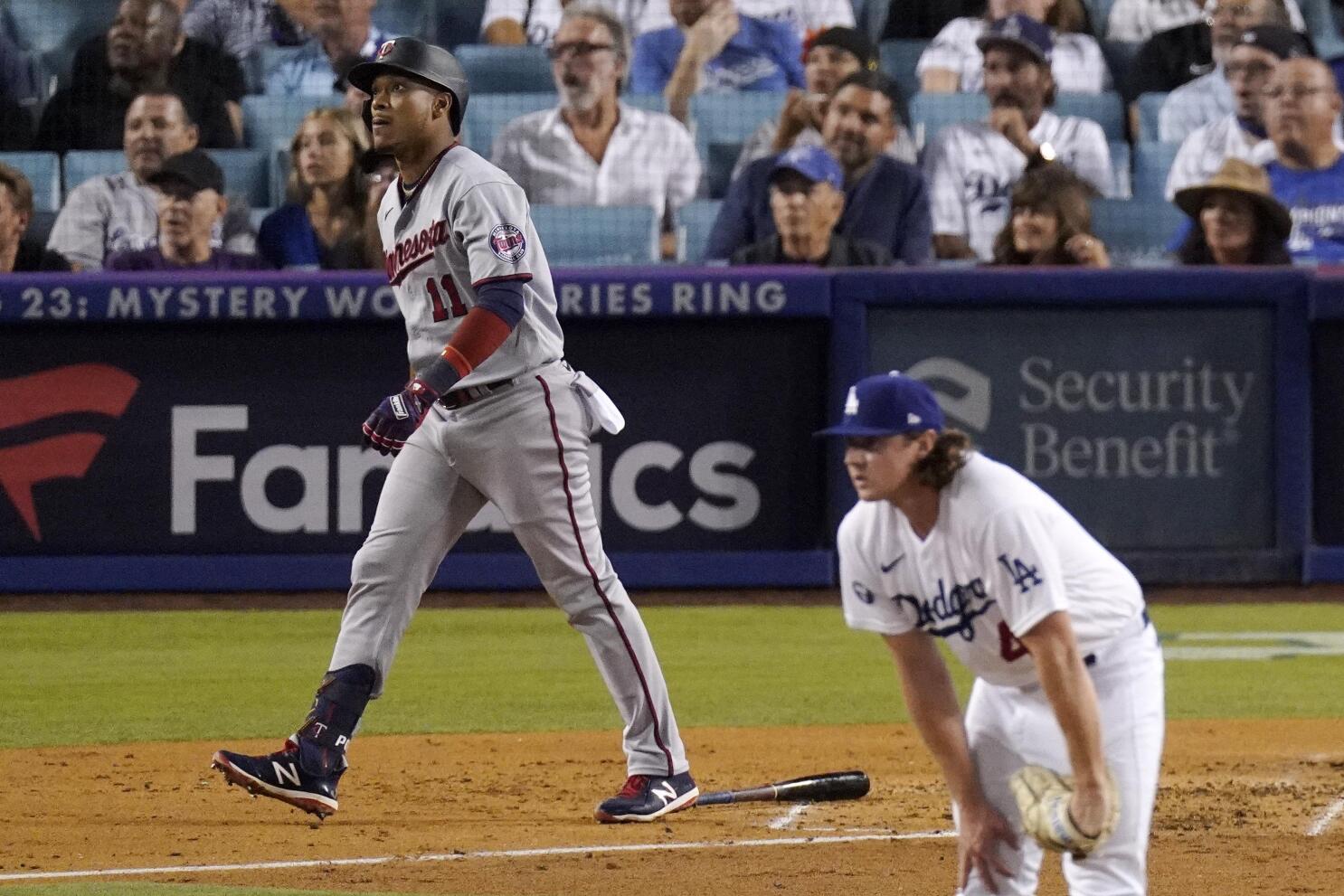 Dodgers extend winning streak to 10 games in victory over Twins