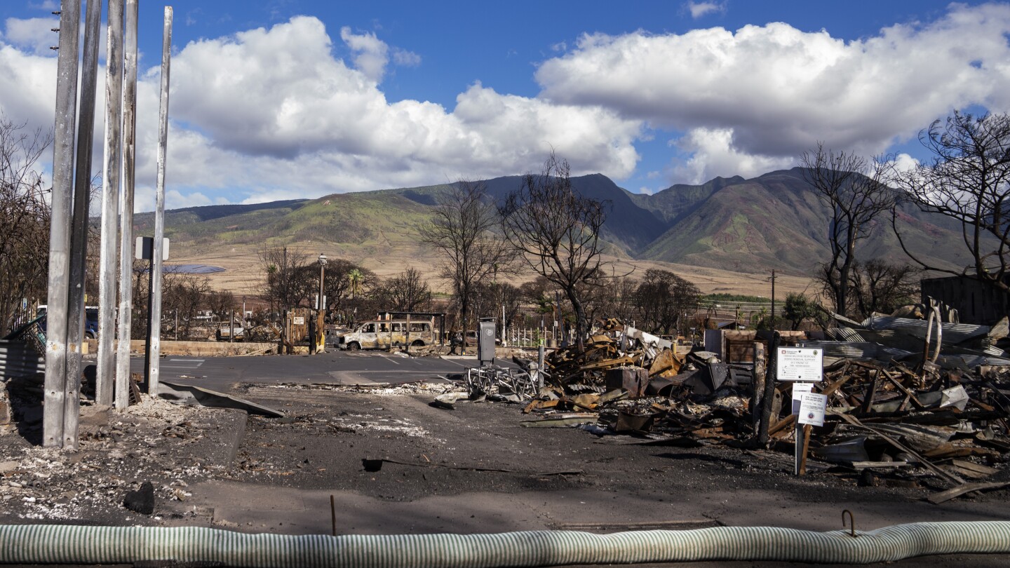 Губернаторът на Хавай оповестява подробности за фонд от 175 милиона долара за компенсиране на жертвите на горския пожар в Мауи