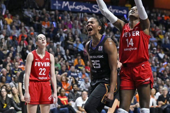 Alyssa Thomas helps the Connecticut Sun eliminate Caitlin Clark and the Indiana Fever from playoffs | AP News