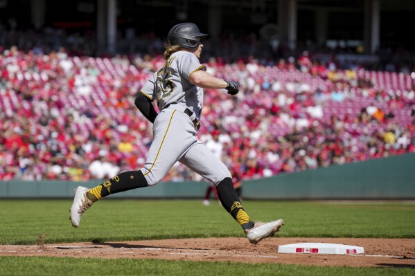 Photos: Reds take series opener over Pittsburgh Pirates, 8/5