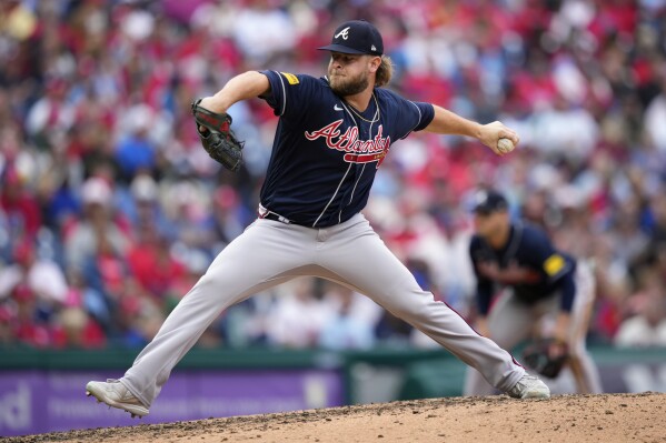 Ozuna homers during 5-run 10th inning, Braves beat Phillies 5-1 for 8th  straight win