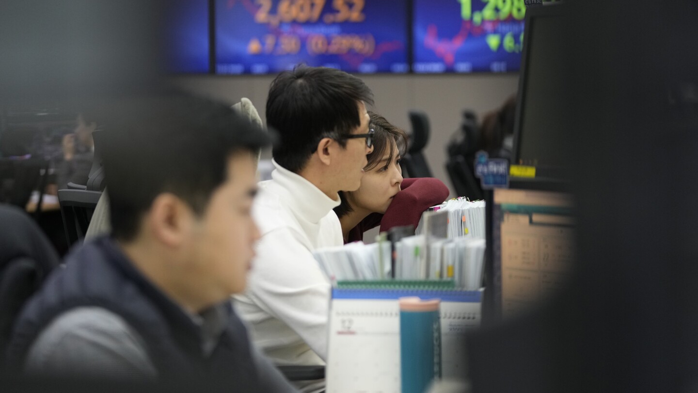 Фондов пазар днес: Азиатските акции са смесени след възстановяване на Уолстрийт
