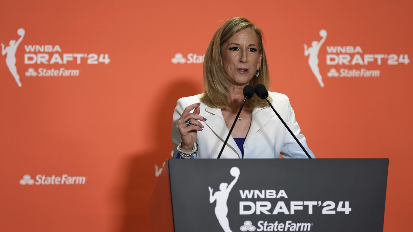 НЮ ЙОРК AP — WNBA отново ще плаща за чартърни
