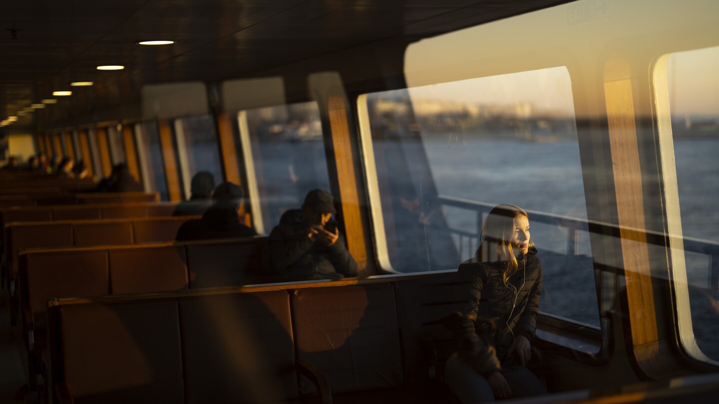 How this AP photographer in Istanbul found a distinctive moment by observing daily life