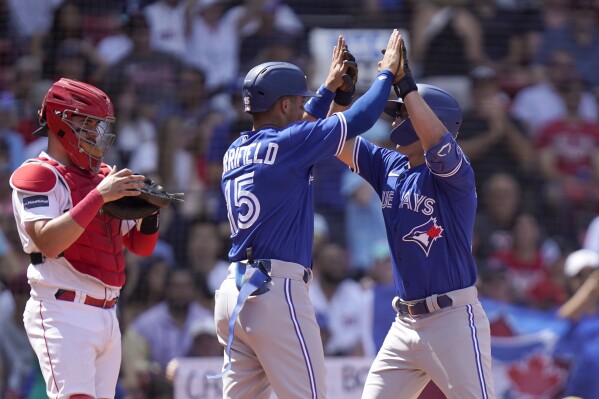 Kirk has 3 RBIs, Bassitt pitches 8 innings as Blue Jays blank Nationals 7-0