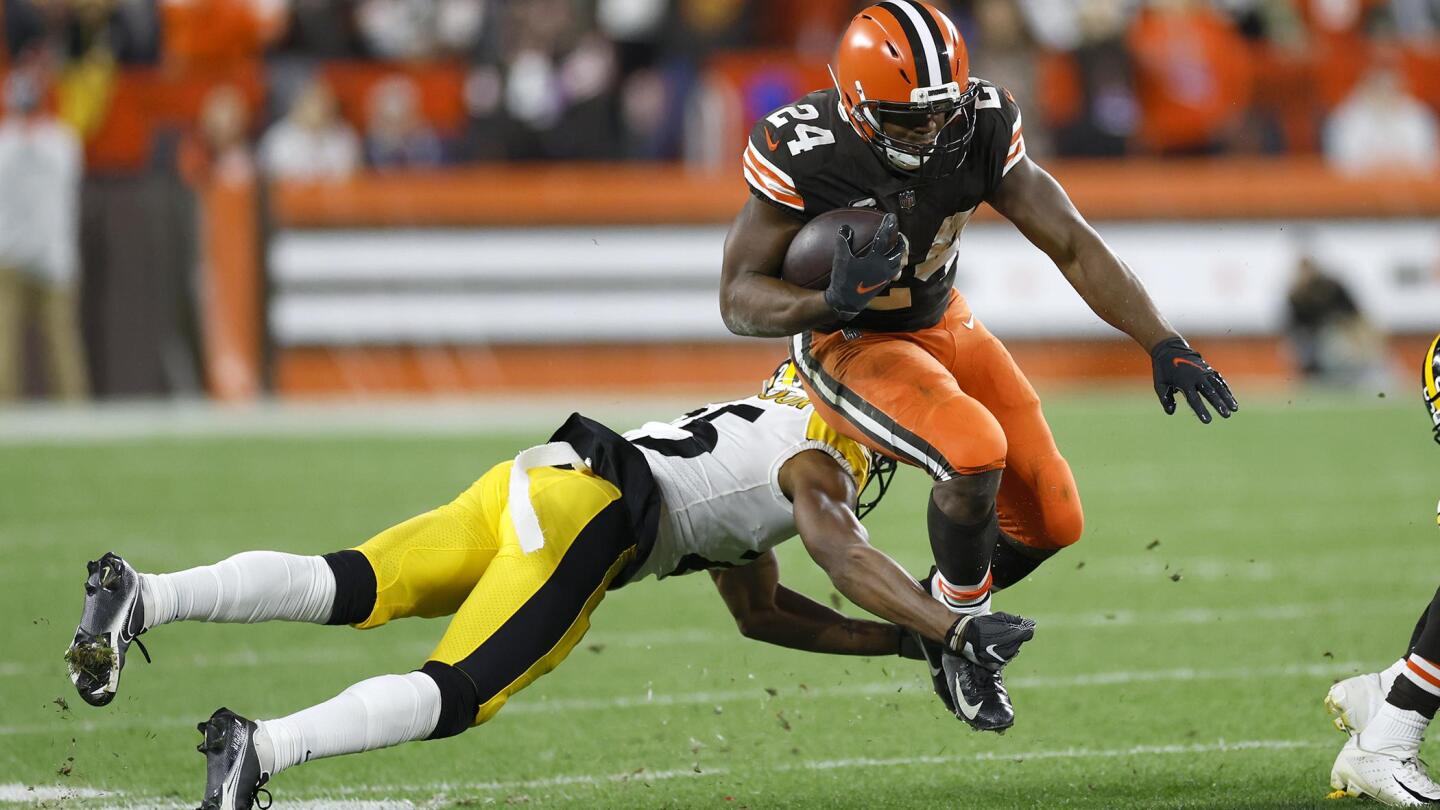By the Numbers: Nick Chubb rushes for over 100 yards, Browns' defense makes  a statement