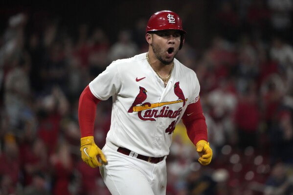 Cardinals place Arenado and Contreras on injured list, ending their seasons