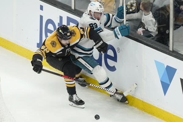 NHL: San Jose Sharks fall apart in loss to Detroit Red Wings