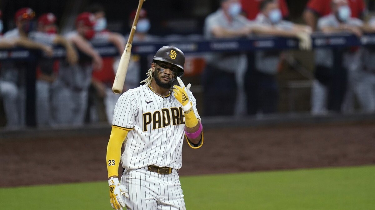 AP sources: Fernando Tatis Jr., Padres agree on 14-year deal