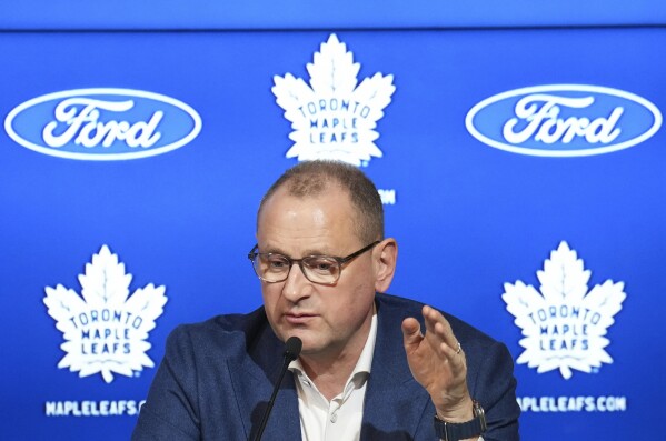 Toronto Maple Leafs hire Craig Berube as coach, hoping veteran can turn  around longtime playoff woes | AP News