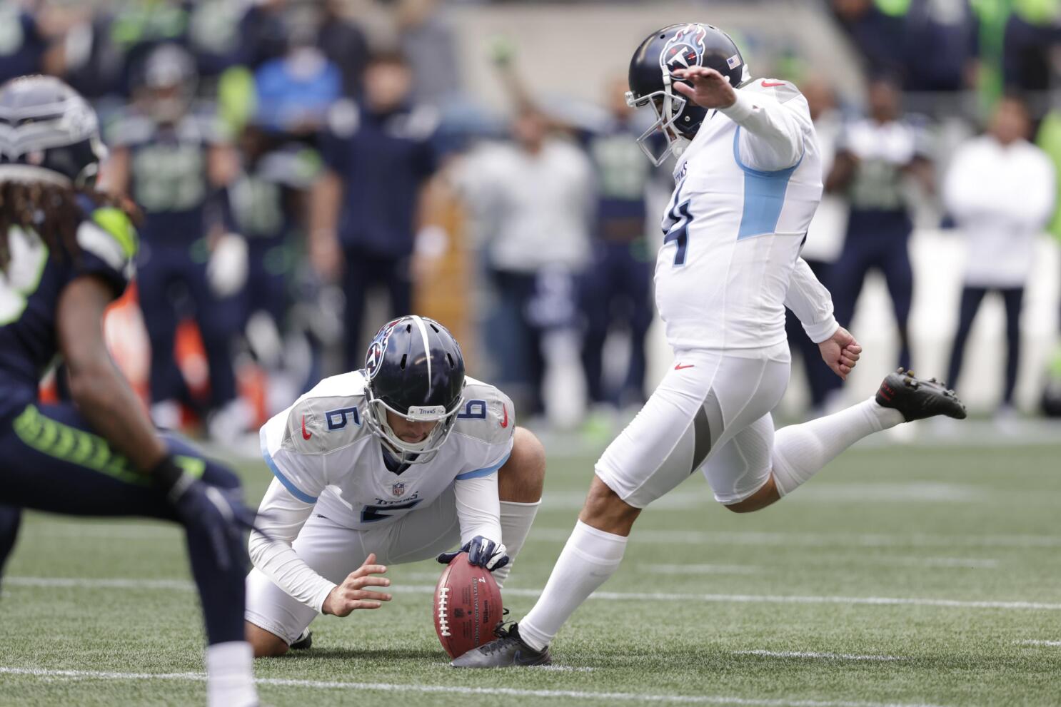 Titans sign another punter with 3-time Pro Bowler Kern hurt