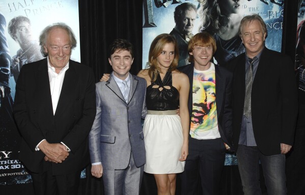 FILE - Michael Gambon, from left, Daniel Radcliffe, Emma Watson, Rupert Grint and Alan Rickman attend the premiere of "Harry Potter and the Half Blood Prince", in New York, on July 9, 2009. Gambon, who was known to many for his portrayal of Hogwarts headmaster Albus Dumbledore in six of eight “Harry Potter” films, has died. He was 82. A statement by his family, issued by his publicist on Thursday, Sept. 28, 2023, said he died following “a bout of pneumonia.” (AP Photo/Peter Kramer, File)