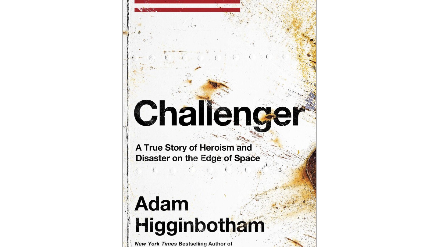 Рецензия на книгата: „Чалънджър“ е окончателен разказ за катастрофа със совалка и погрешни стъпки, довели до трагедия