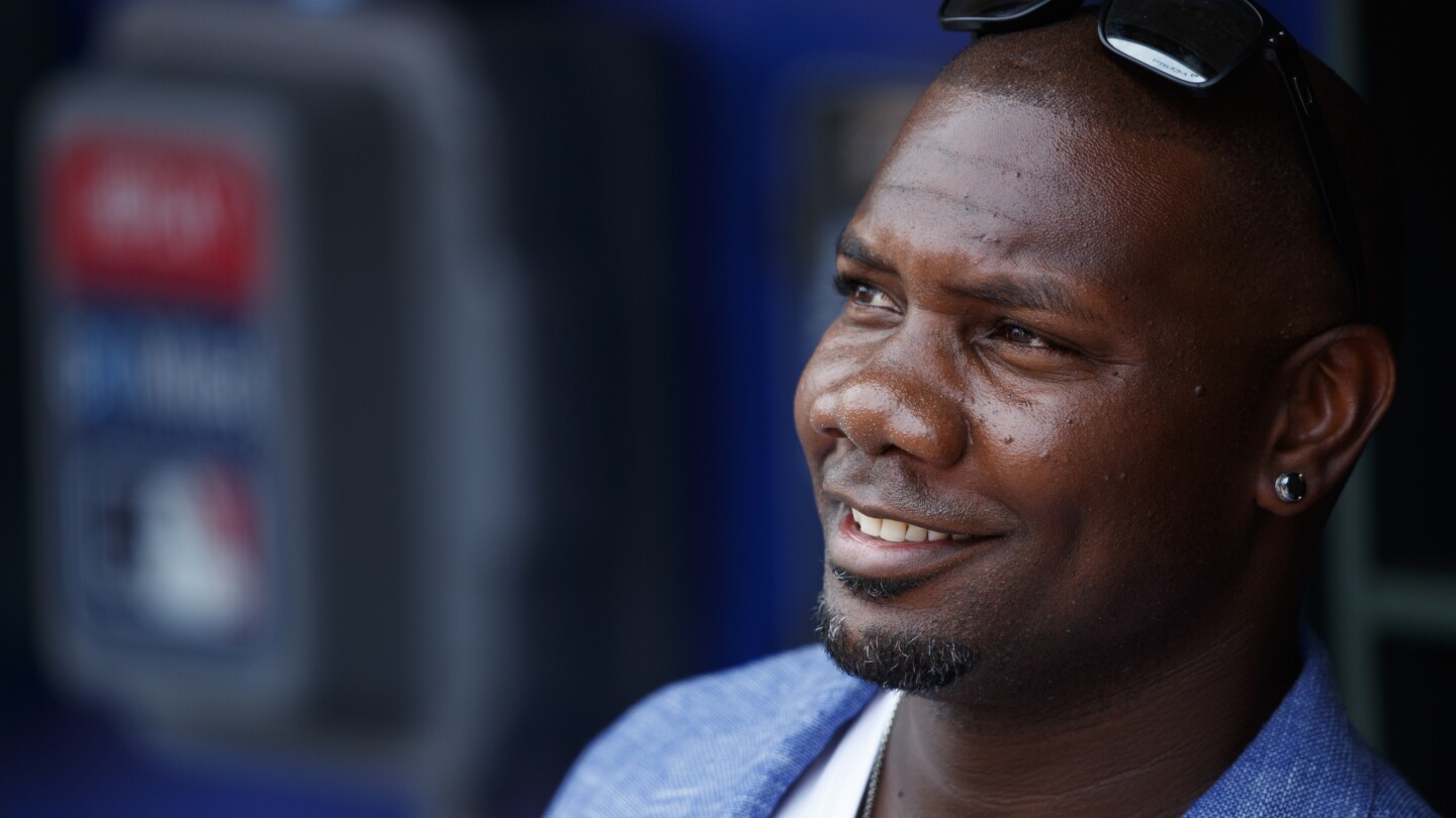 Former Phillies slugger Ryan Howard makes pitch for Negro Leagues Baseball Museum expansion