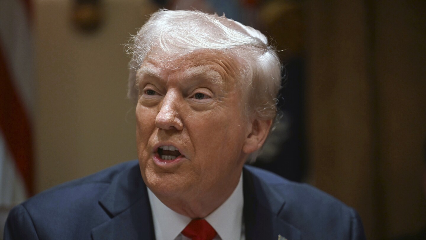 Atualizações ao vivo: Trump diz que 25% de tarifas no México e no Canadá começarão em 4 de março
 #ÚltimasNotícias