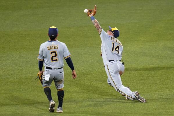 Pittsburgh Pirates center fielder Andrew McCutchen catches a pop