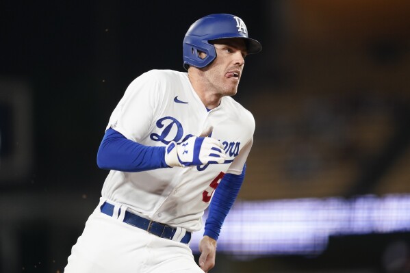 Mookie Betts, Freddie Freeman, Chris Taylor on 11-inning Dodgers win - True  Blue LA
