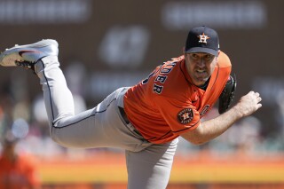 Cuadrangulares de dominicano catapulta victoria de los Astros