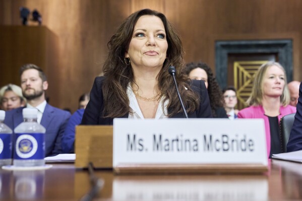 Country singer Martina McBride attends a Senate Judiciary Subcommittee on Privacy, Technology, and the Law hearing about AI deepfakes, Wednesday, May 21, 2025, in Washington. (AP Photo/Jacquelyn Martin)