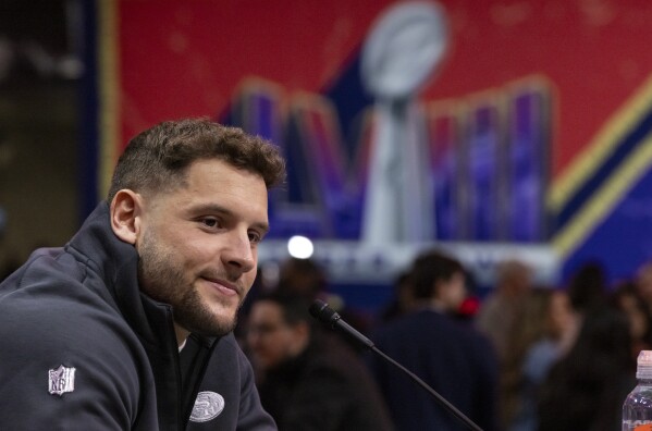 San Francisco 49ers defensive end Nick Bosa speaks to reporters during opening night festivities for Super Bowl LVIII at Allegiant Stadium in Las Vegas on Monday, Feb. 5, 2024./San Francisco Chronicle via 麻豆传媒app)