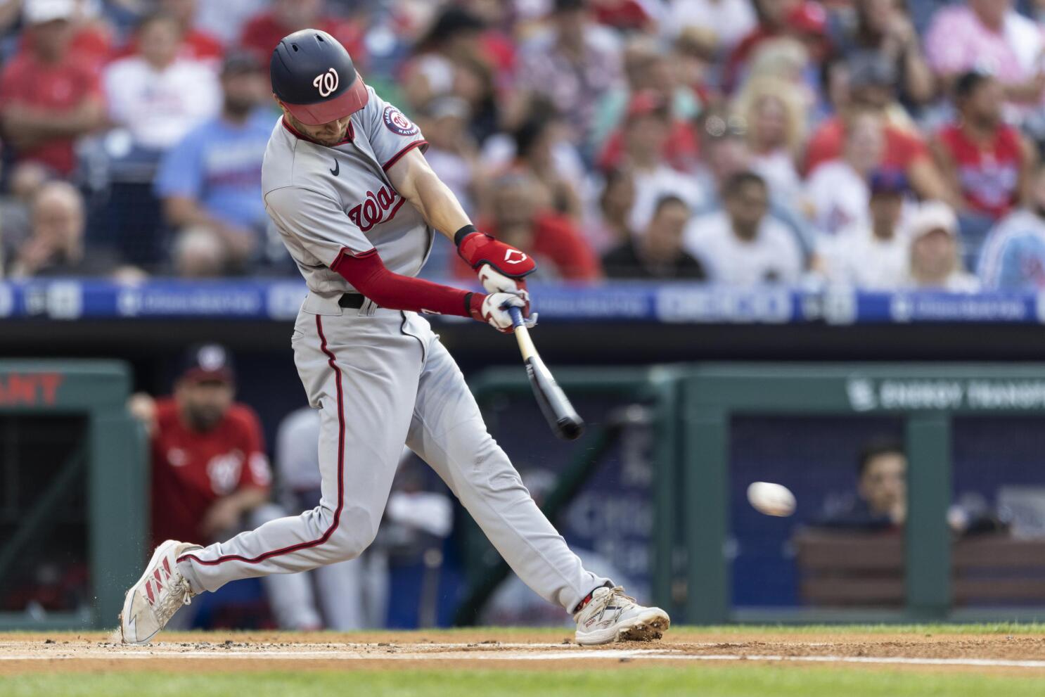 Nationals' Juan Soto tests positive for coronavirus, misses opener - ESPN