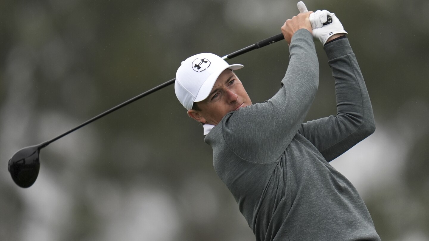Men's Golf Teams Compete in Spring Tournaments Across Florida, Arizona, Puerto Rico