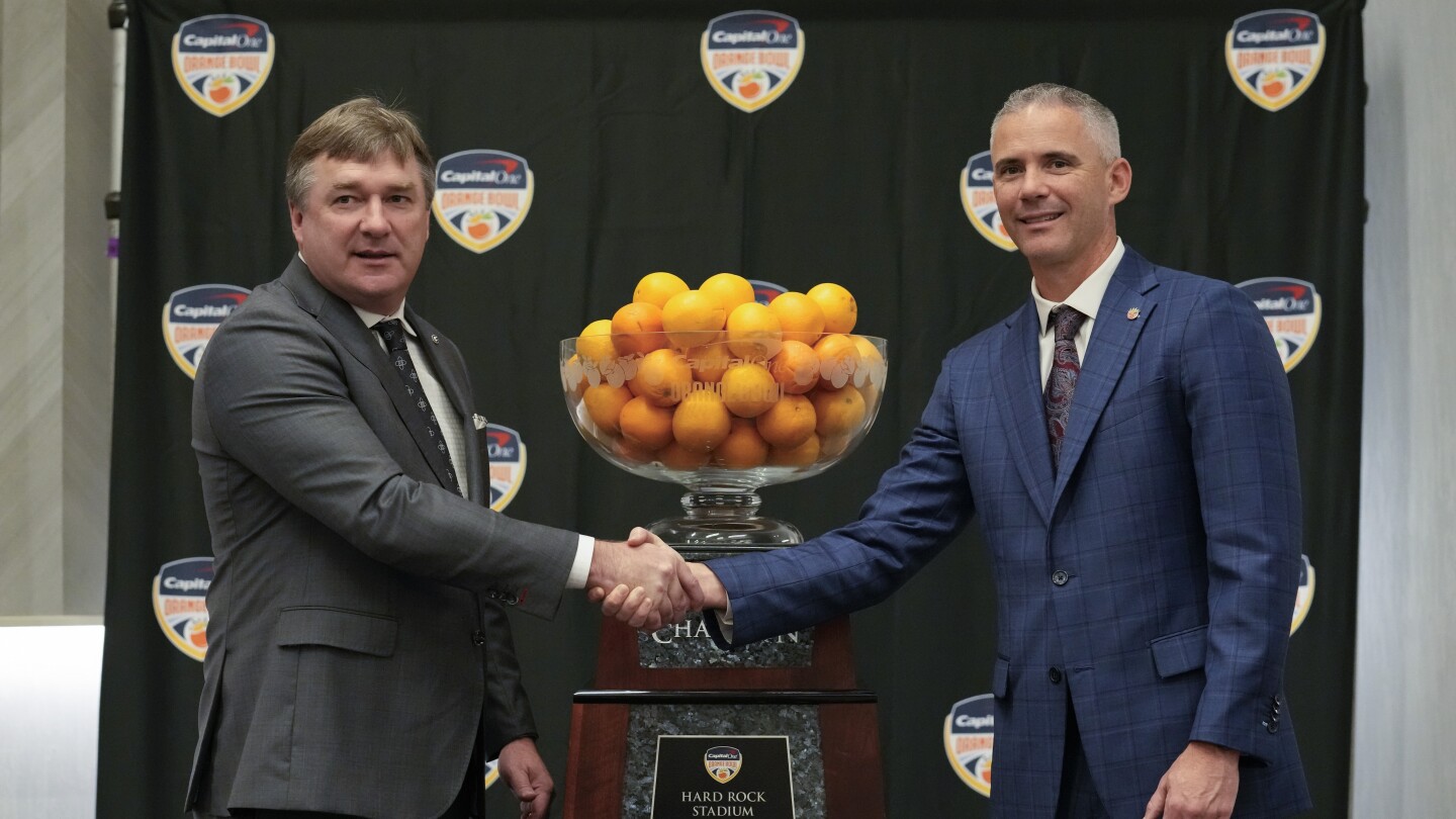 След като пропуснаха CFP, Джорджия и щата Флорида се рестартират за пътуване до Orange Bowl