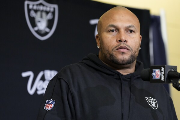 Antonio Pierce has a final chance to make the case he should be the  Raiders' coach | AP News
