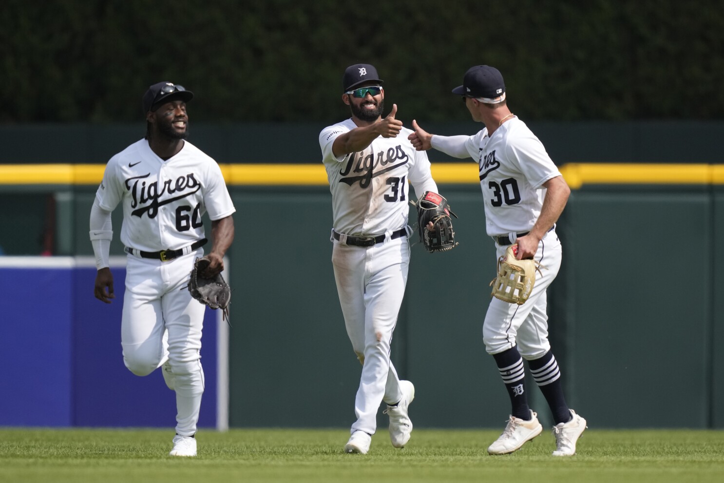 From left, Boston Red Sox left fielder Jason Bay, center fielder