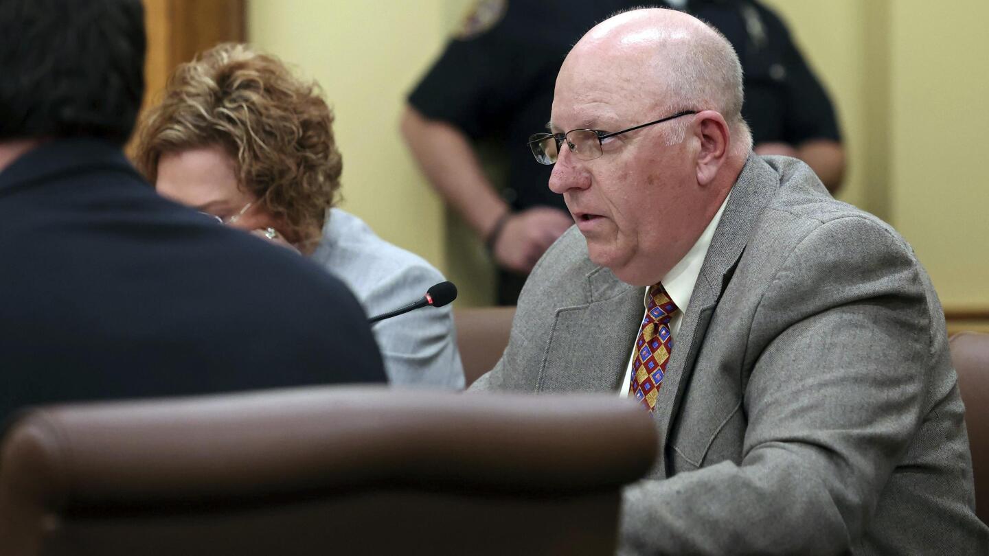 Arkansas bathroom bill condemned as too extreme is revamped