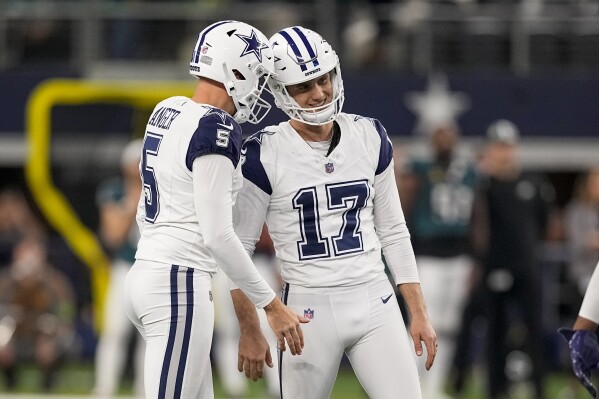 Cowboys' Aubrey hits from 60 and 59 yards while extending record to 30  straight FGs to start career | AP News