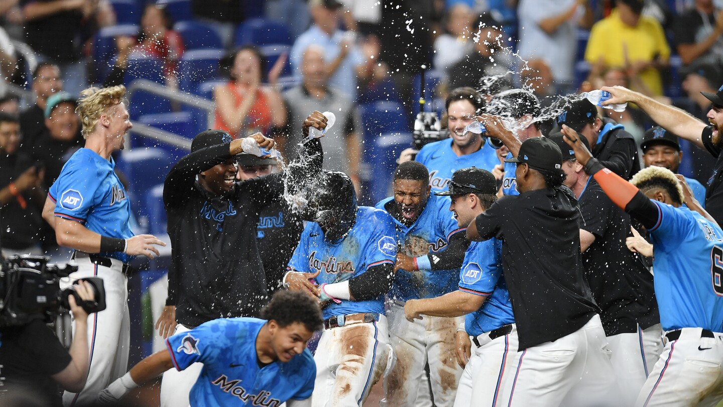 Jeff Conine inducted into Marlins' Hall of Fame before his son homers against the Pirates