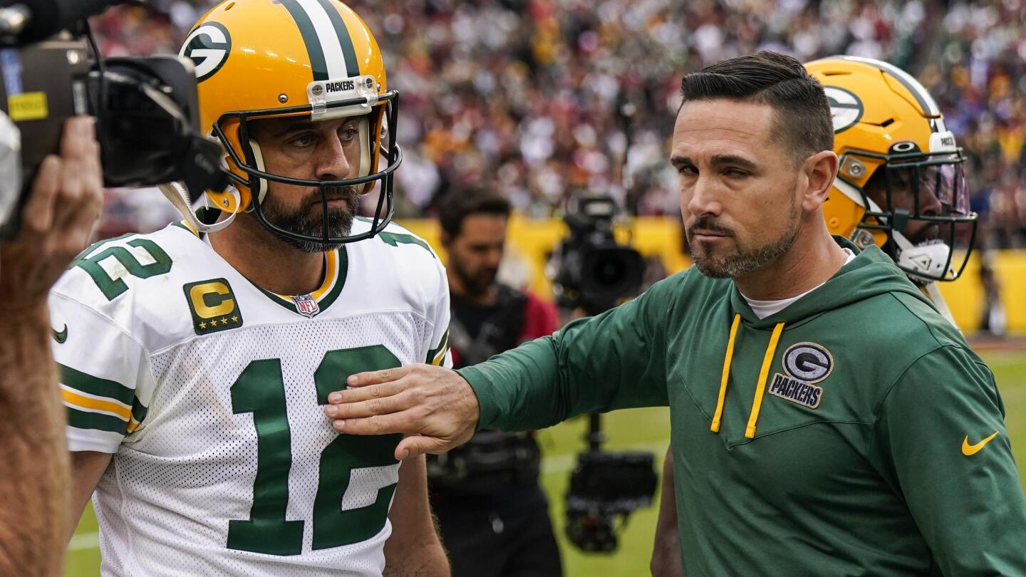 Stock Report: Referees, Aaron Rodgers combine to drop Washington