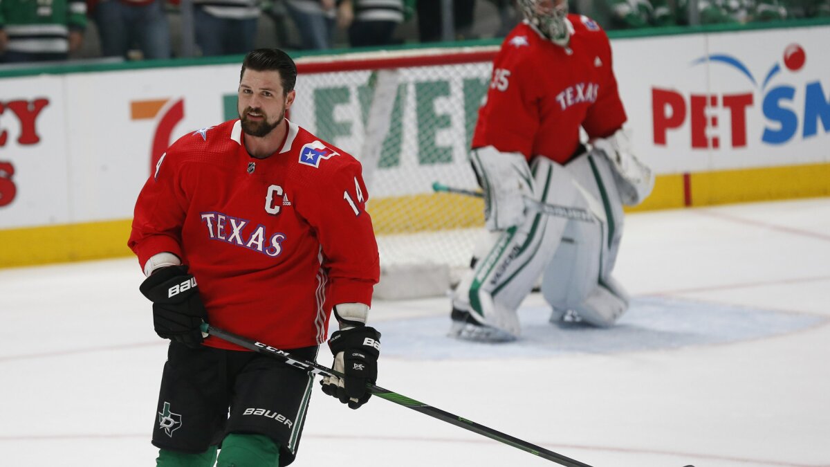 Benn's 2nd goal in OT pushes Dallas Stars past Lightning 3-2