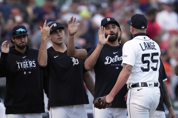 Tigers 6, Royals 3