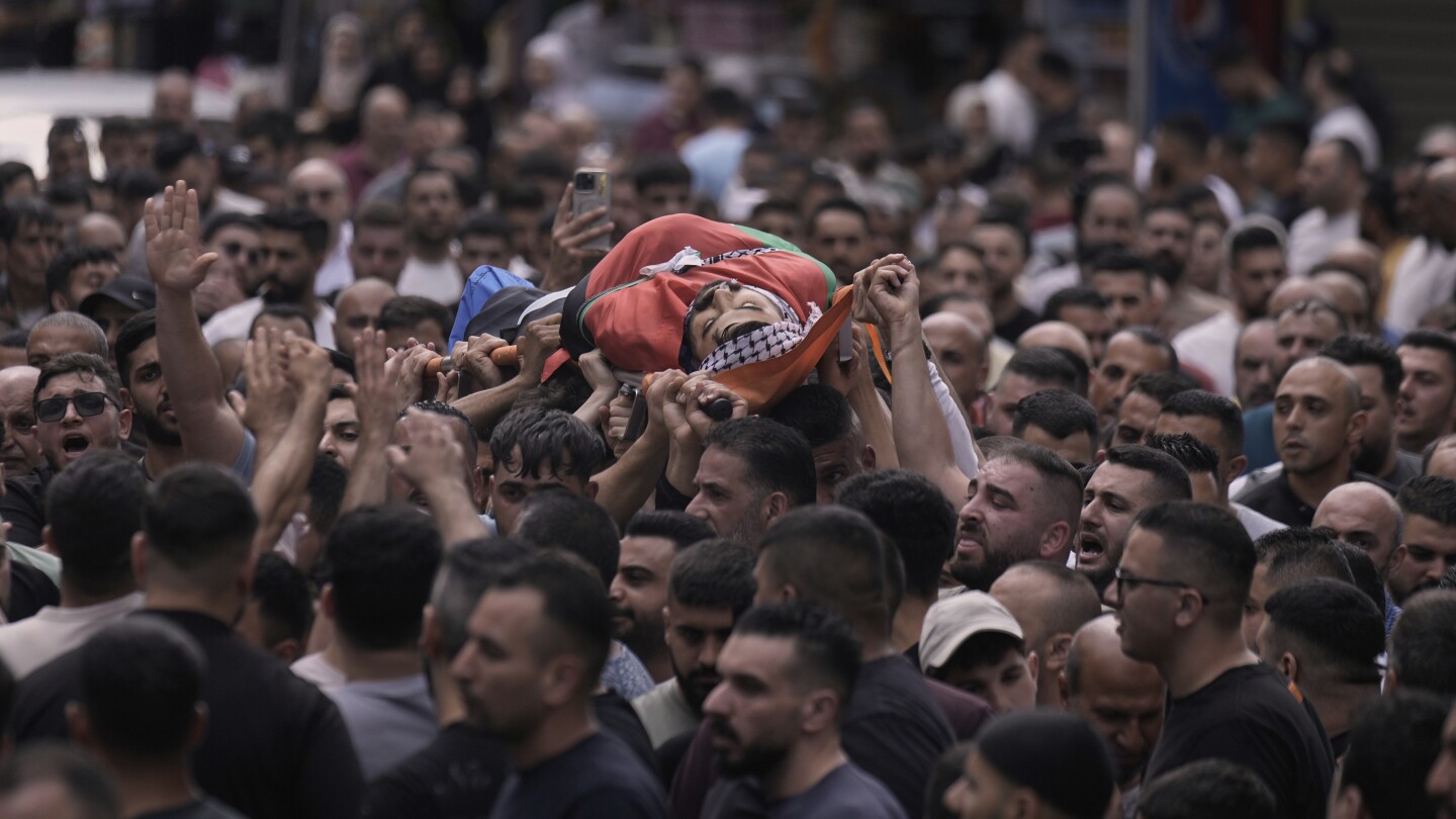 Chaos at New Gaza Aid Sites Amid Accusations