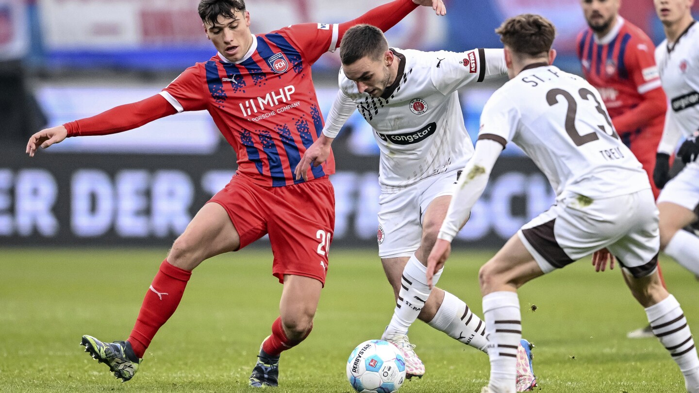 James Sands suffers season-ending ankle injury at St. Pauli