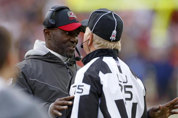 Bucs oust offensive coordinator Leftwich, 5 other assistants