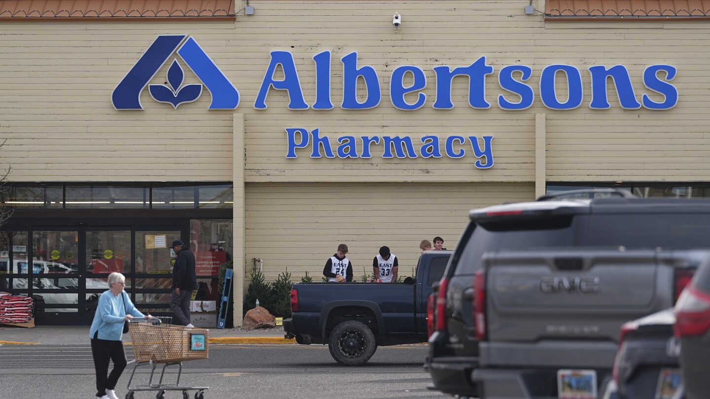 Kroger is denying Albertsons’ claims that it didn’t do enough