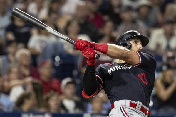 Joey Gallo (2 HRs) powers Twins past Phillies