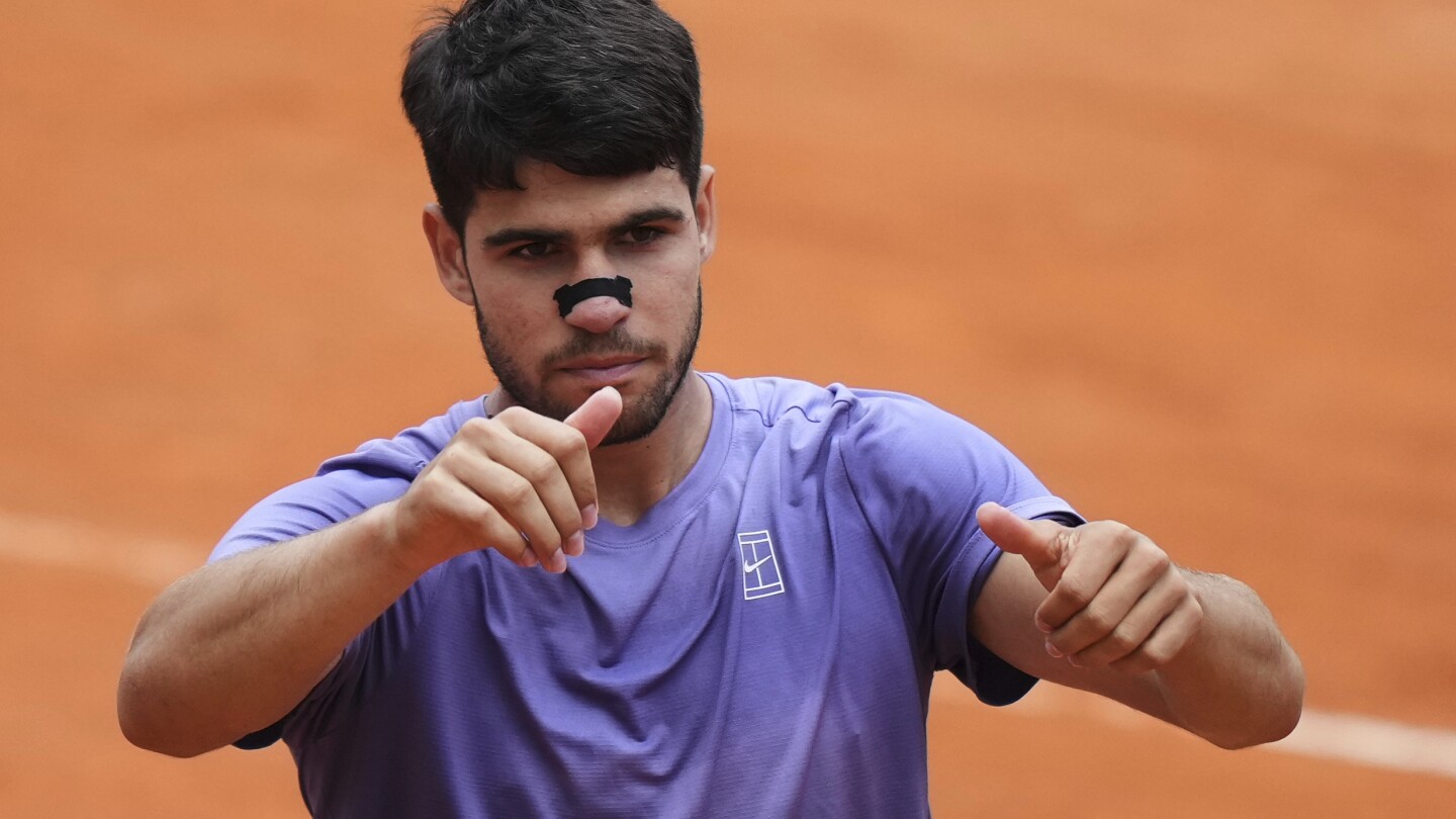 Alcaraz Advances to Italian Open Quarterfinals with Victory over Khachanov