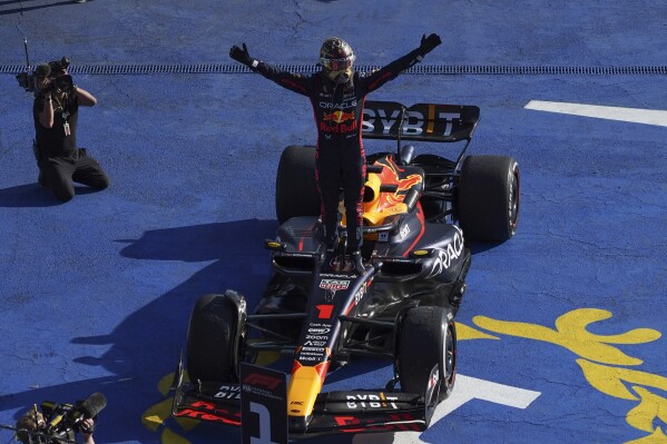F1 - Verstappen sets new record with 16th win of season in Mexico ahead of  Hamilton and Leclerc