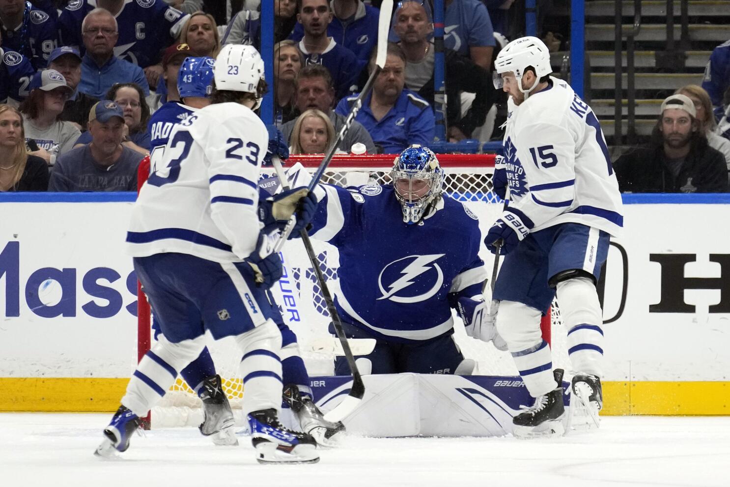 Tampa Bay Lightning rally for win over New Jersey Devils