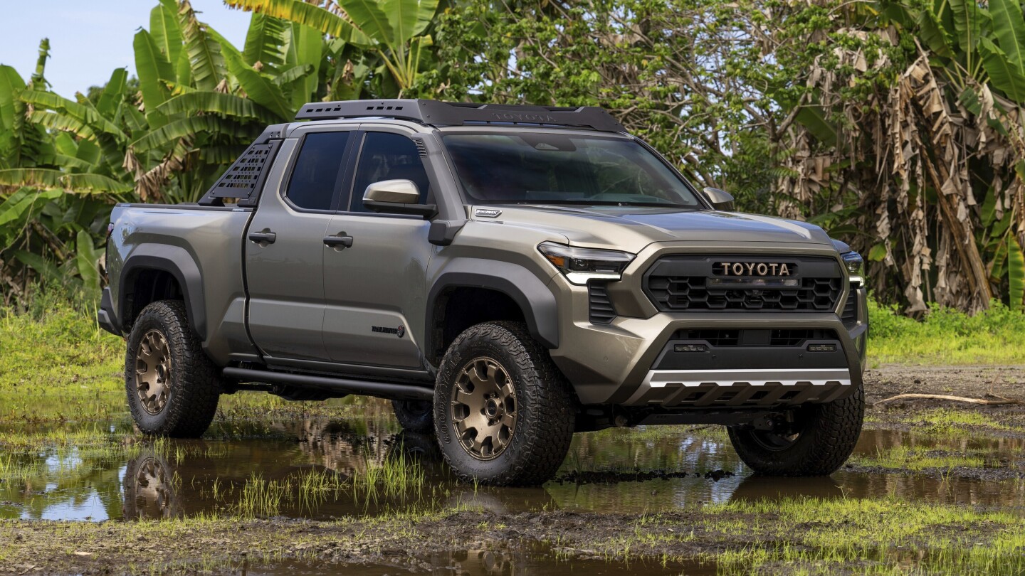 Edmunds: The midsize trucks you need to know for 2024